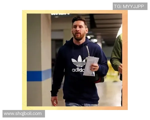 足球明星图案衣服的时尚潮流与个性表达探讨