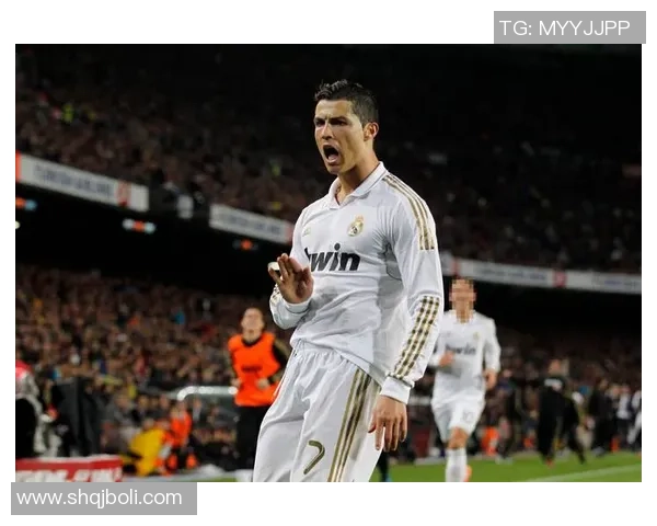 足球明星庆祝动作大盘点各具特色的庆祝方式展现个性与激情