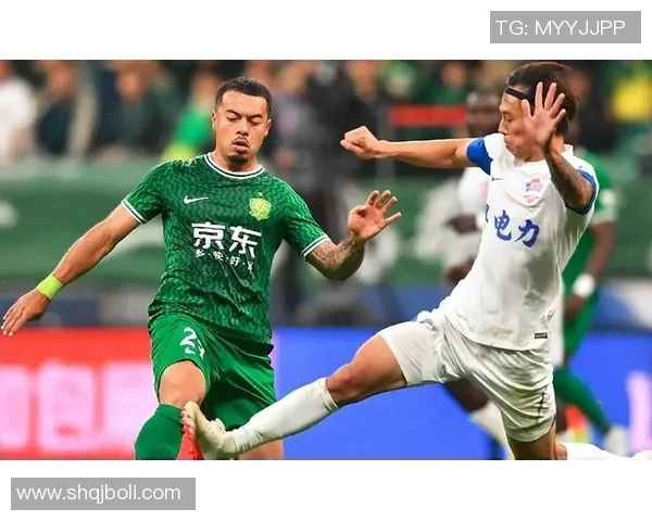 足球明星李可畅谈职业生涯与未来目标分享对足球的热爱与坚持