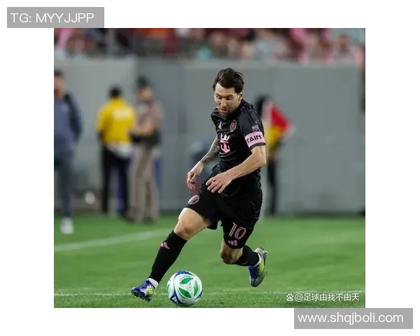 足球明星效力的球队盘点与分析揭示他们的职业生涯轨迹