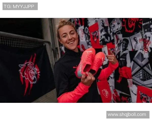 足球明星独特脚型的艺术呈现与魅力分析