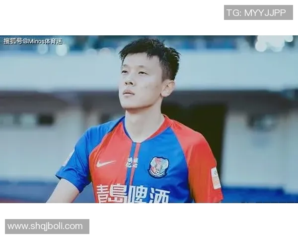 足球明星畅谈职业生涯与人生感悟的精彩访谈节目回顾