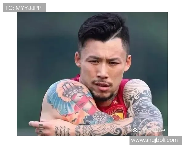 足球明星男性纹身设计解析及其背后的故事与意义 足球明星男性纹身设计解析及其背后的故事与意义